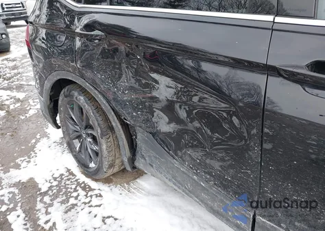 2022 Volkswagen Tiguan 2.0T Se из США, поврежденный, VIN 3VV2B7AX3NM019767